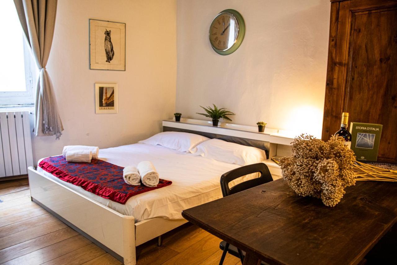 Appartamento Studio In Tornabuoni Within A Renaissance Building