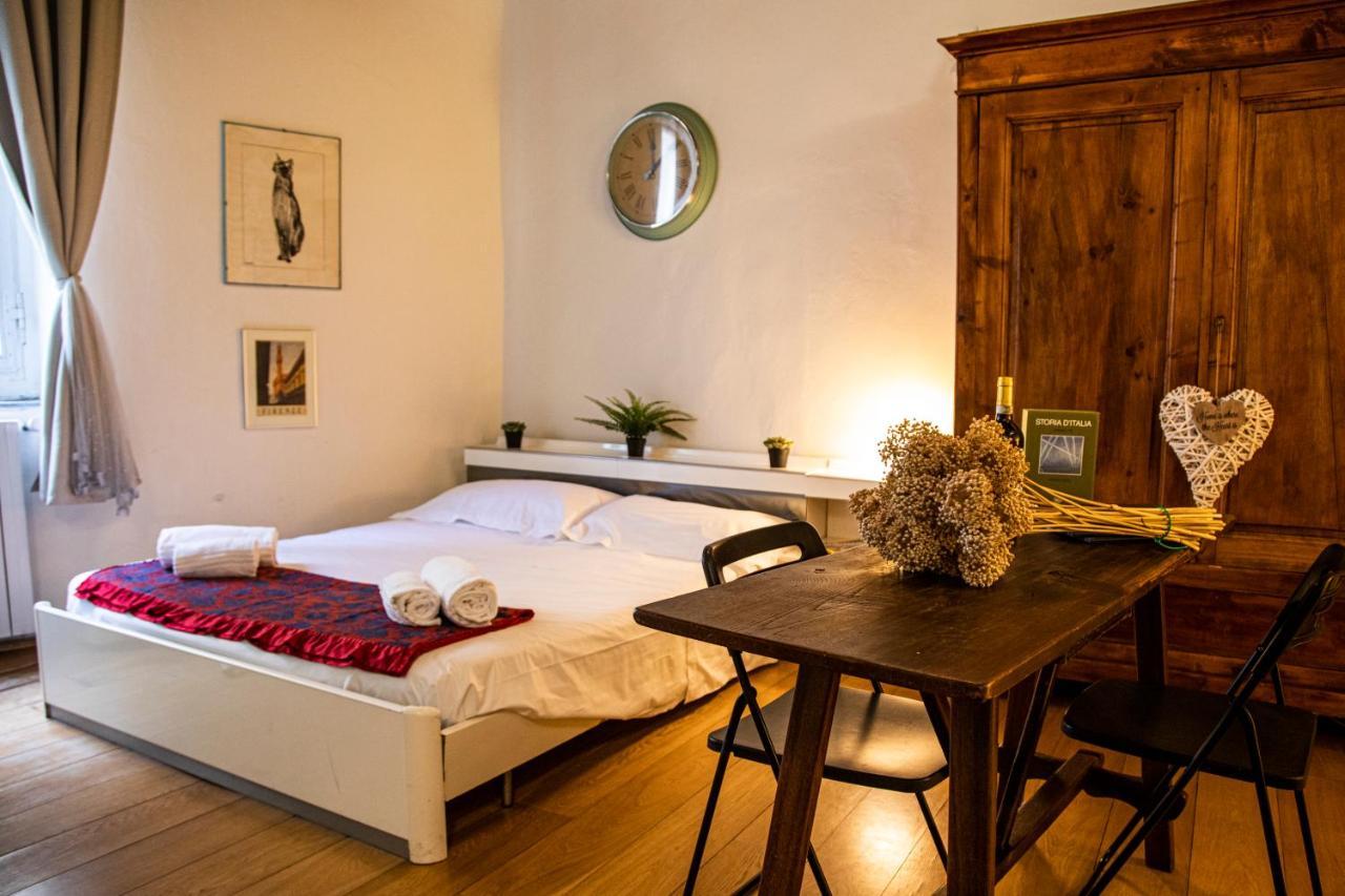 Appartamento Studio In Tornabuoni Within A Renaissance Building *
